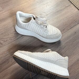 Dolce Vita Gray Knit Sneakers
